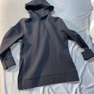 Lululemon training hoodie